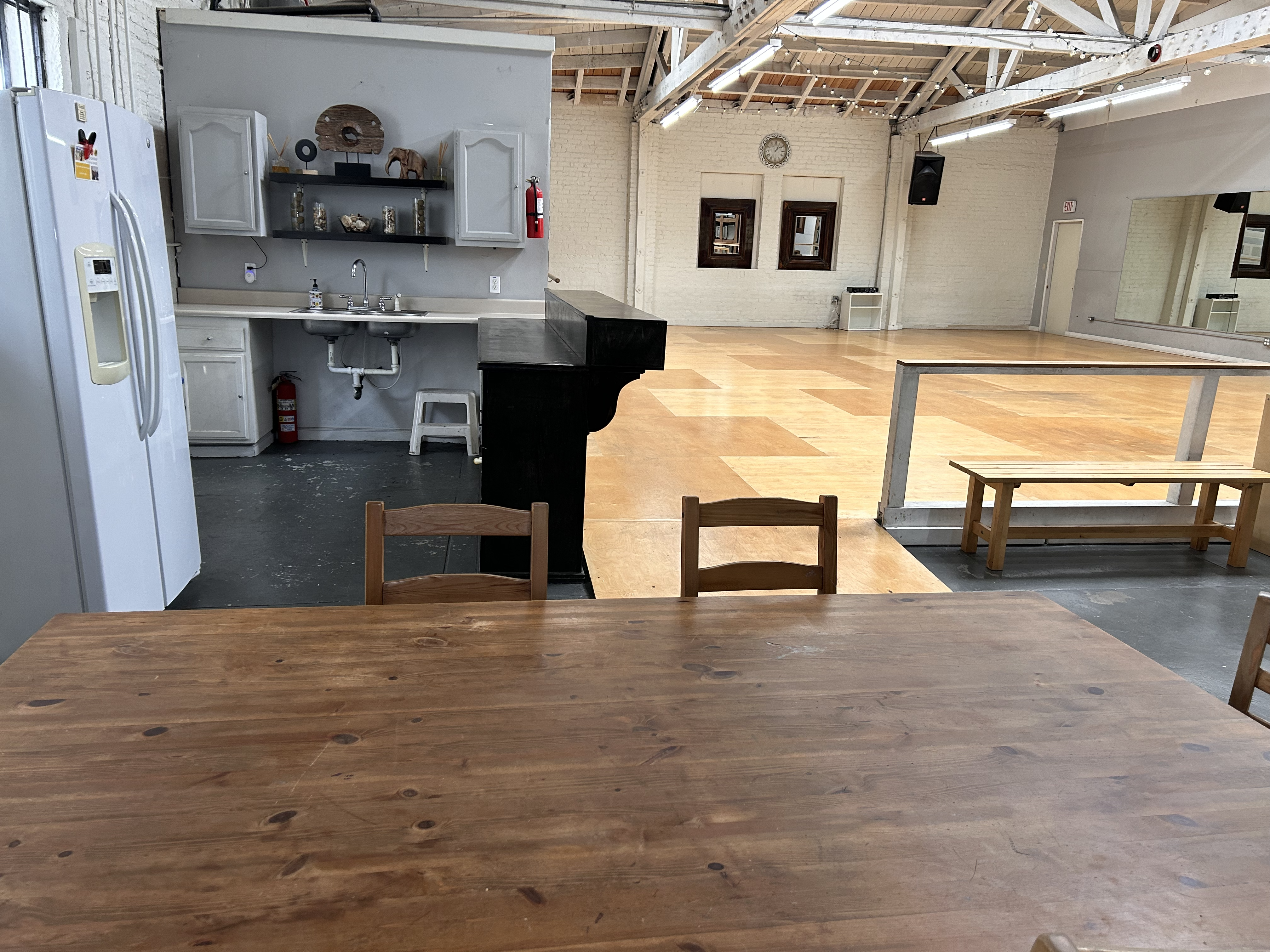Studio B with kitchenette area