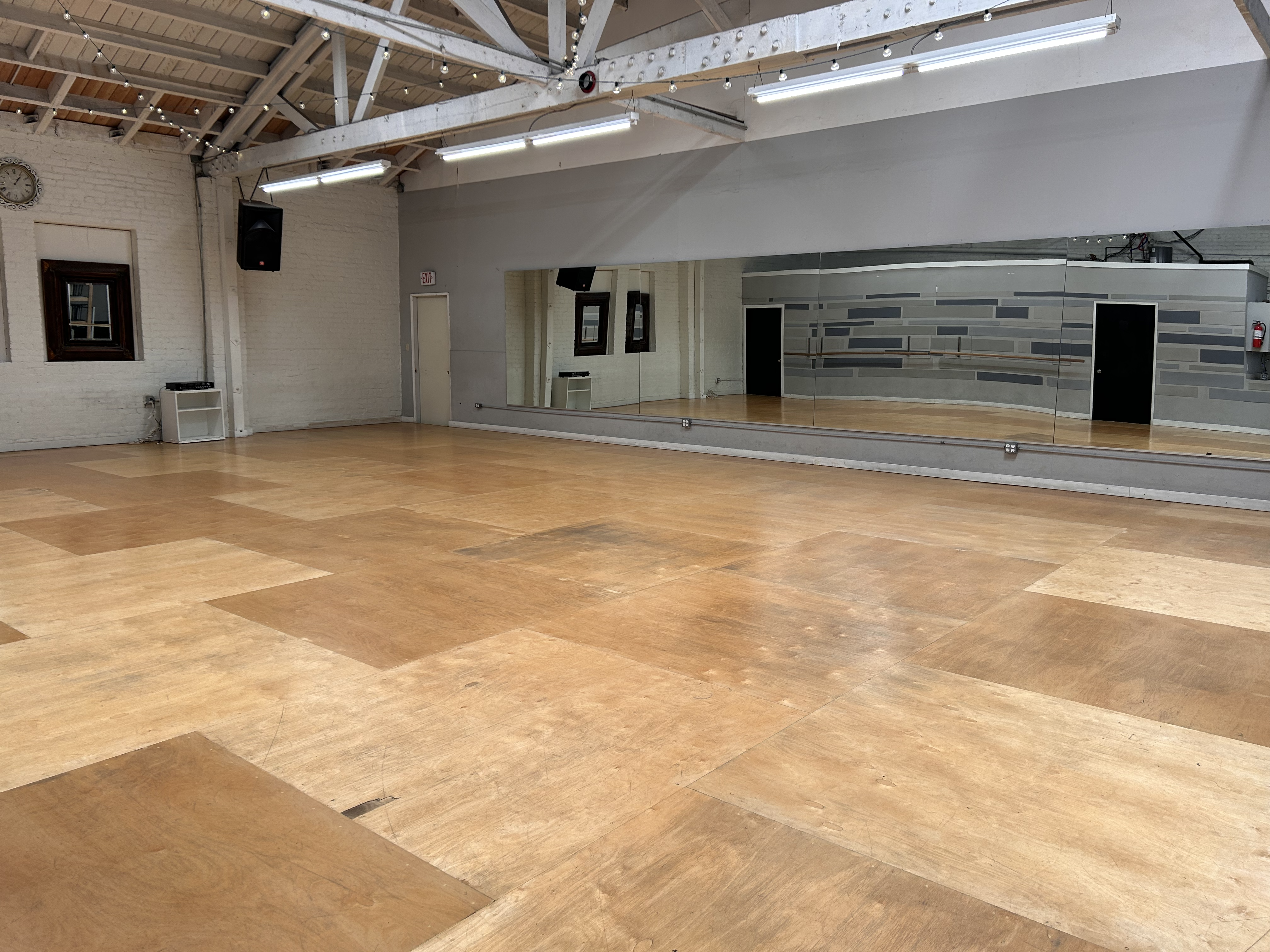 Studio B- dance floor